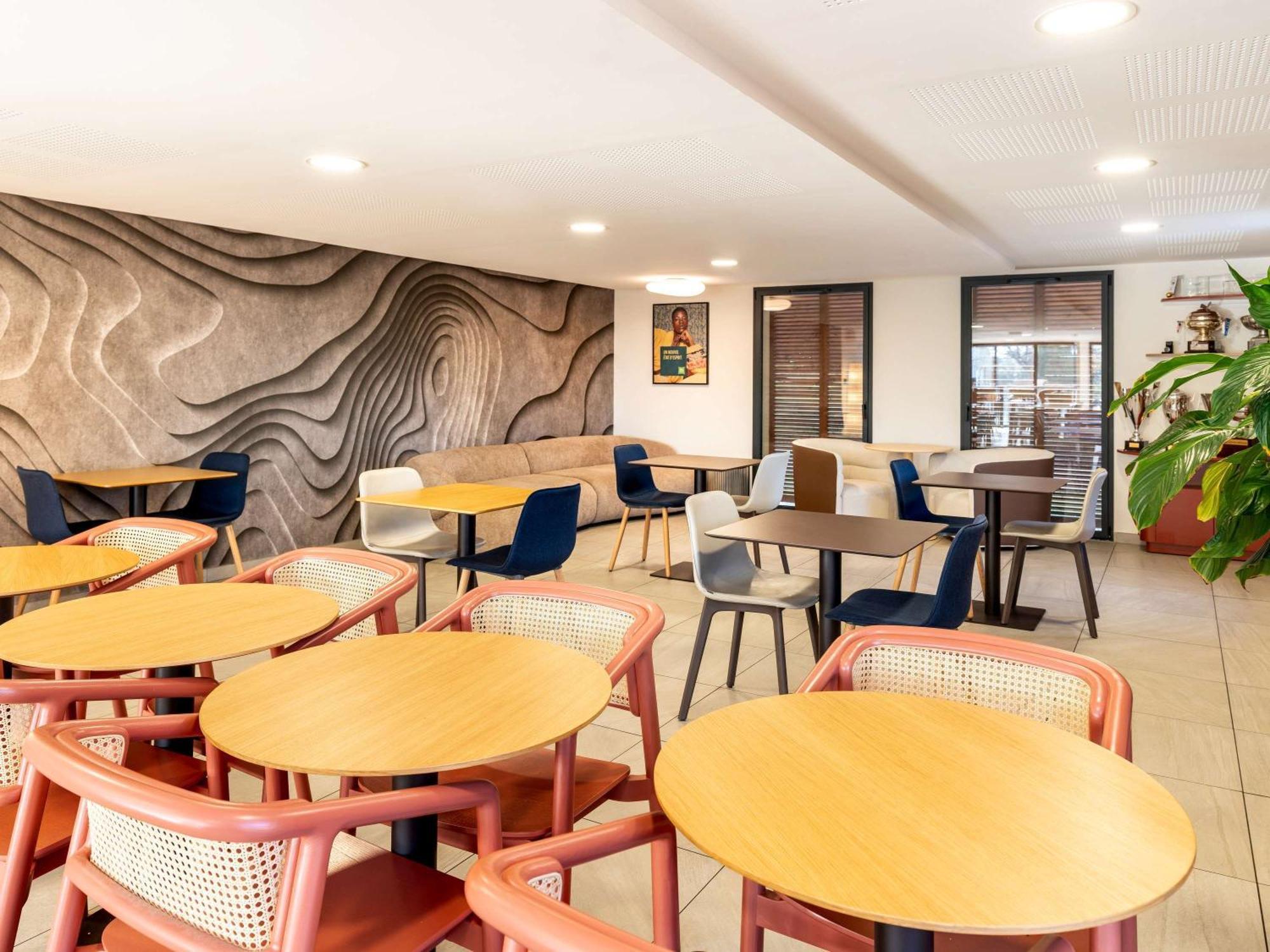 Ibis Styles Cabries Aix-En-Provence Tgv Hotel Ngoại thất bức ảnh
