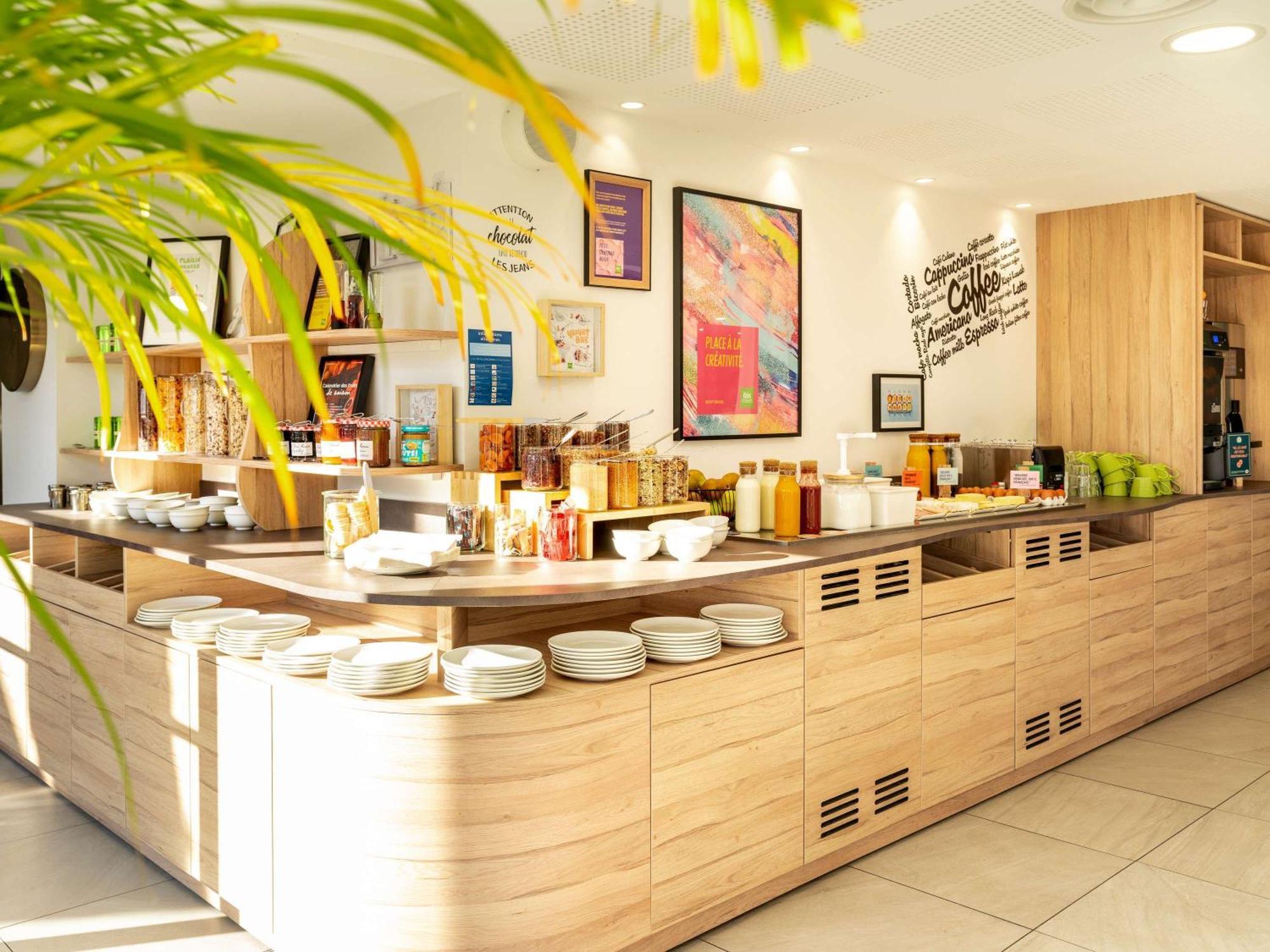 Ibis Styles Cabries Aix-En-Provence Tgv Hotel Ngoại thất bức ảnh