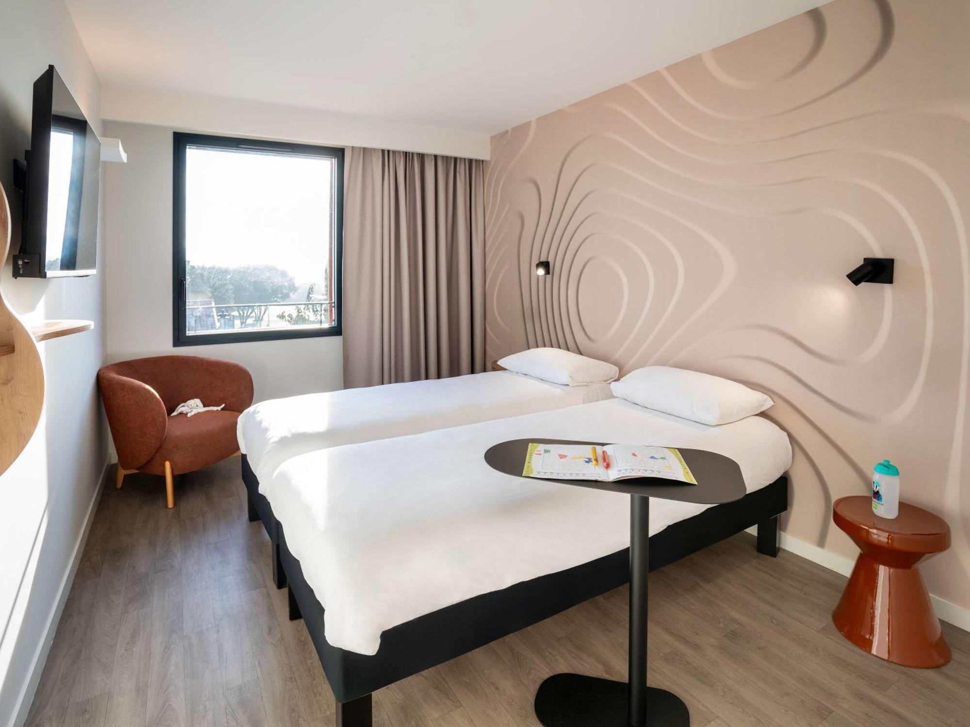 Ibis Styles Cabries Aix-En-Provence Tgv Hotel Ngoại thất bức ảnh